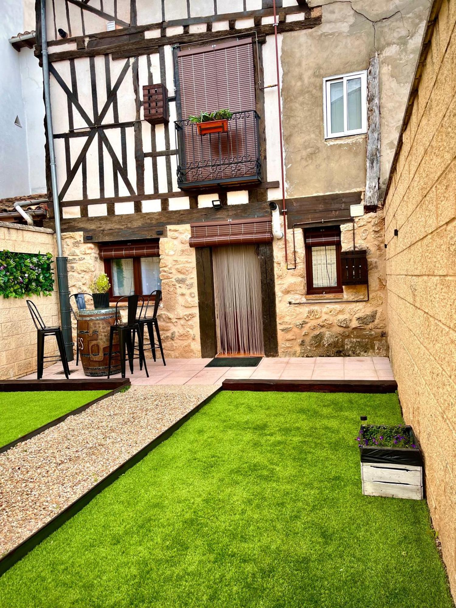 Mikaela Planta Baja-Con Patio Apartment Ел Бурго де Осма Екстериор снимка
