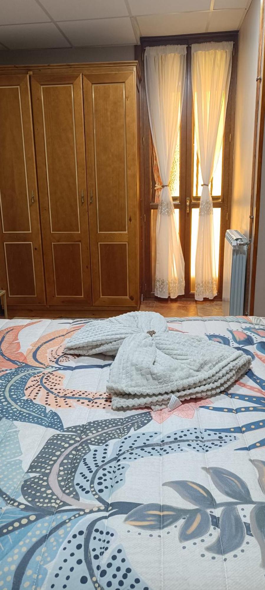 Mikaela Planta Baja-Con Patio Apartment Ел Бурго де Осма Екстериор снимка